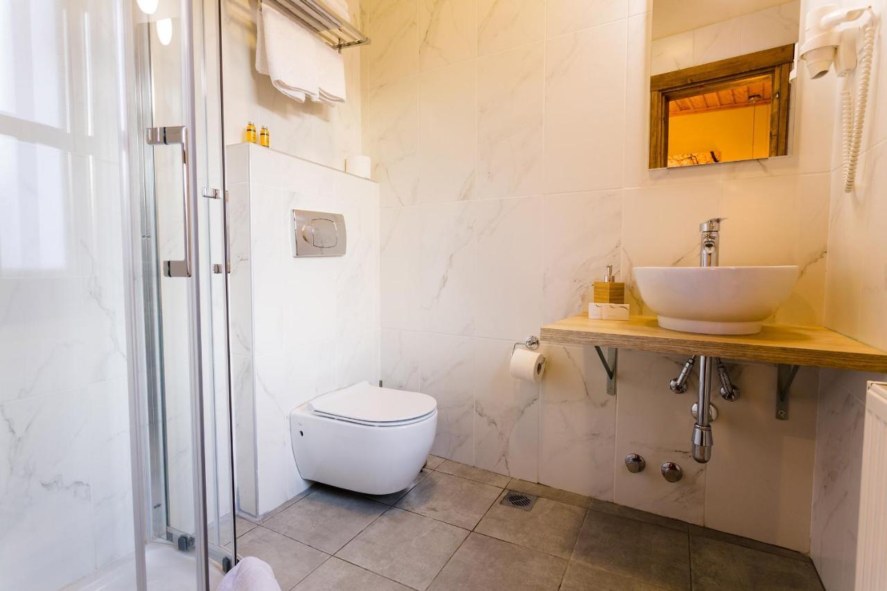 Blossom Rooms & Suite Veria  Exterior photo